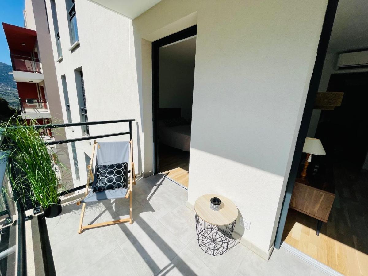Ajaccio T2 Grand Standing Neuf - Centre Ville Et Plages - 4 Personnes - Parking Prive Exterior photo